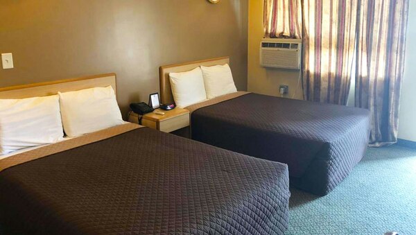 Suite - 2 Full Beds Non Smoking Photo 3